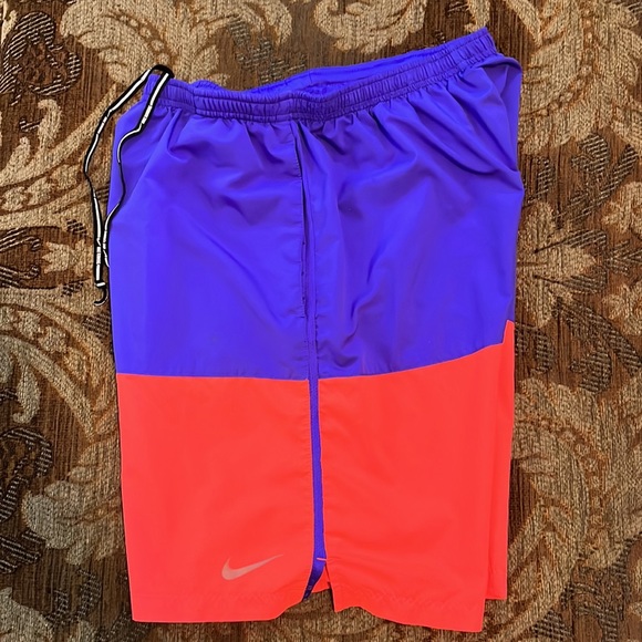 SOLD —————-Mens Nike Dry Fit Shorts - Picture 4 of 5